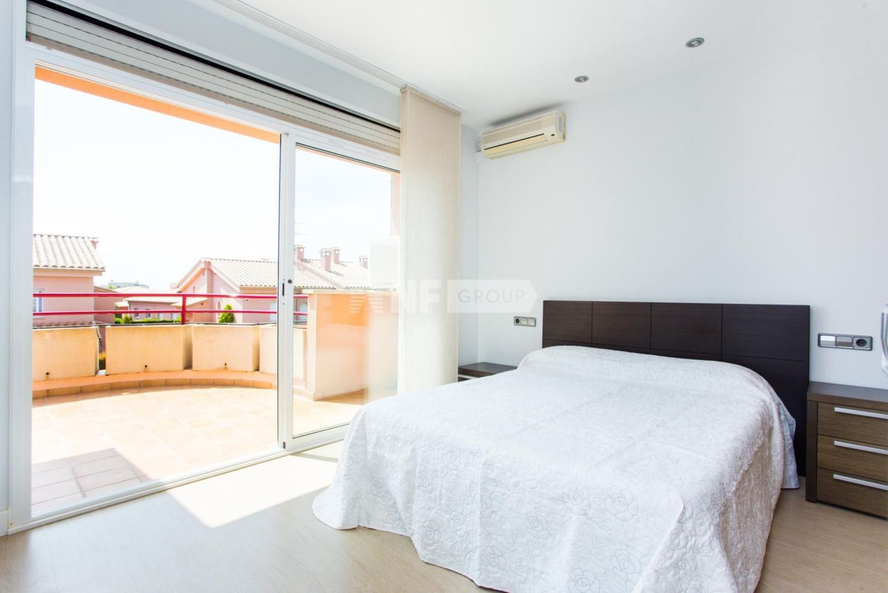 Таунхаус в Плайя де Аро, Испания, 209 м² - фото 5