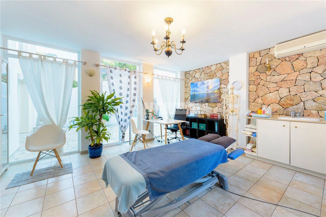 Вилла на Ивисе, Испания, 325 м² - фото 8