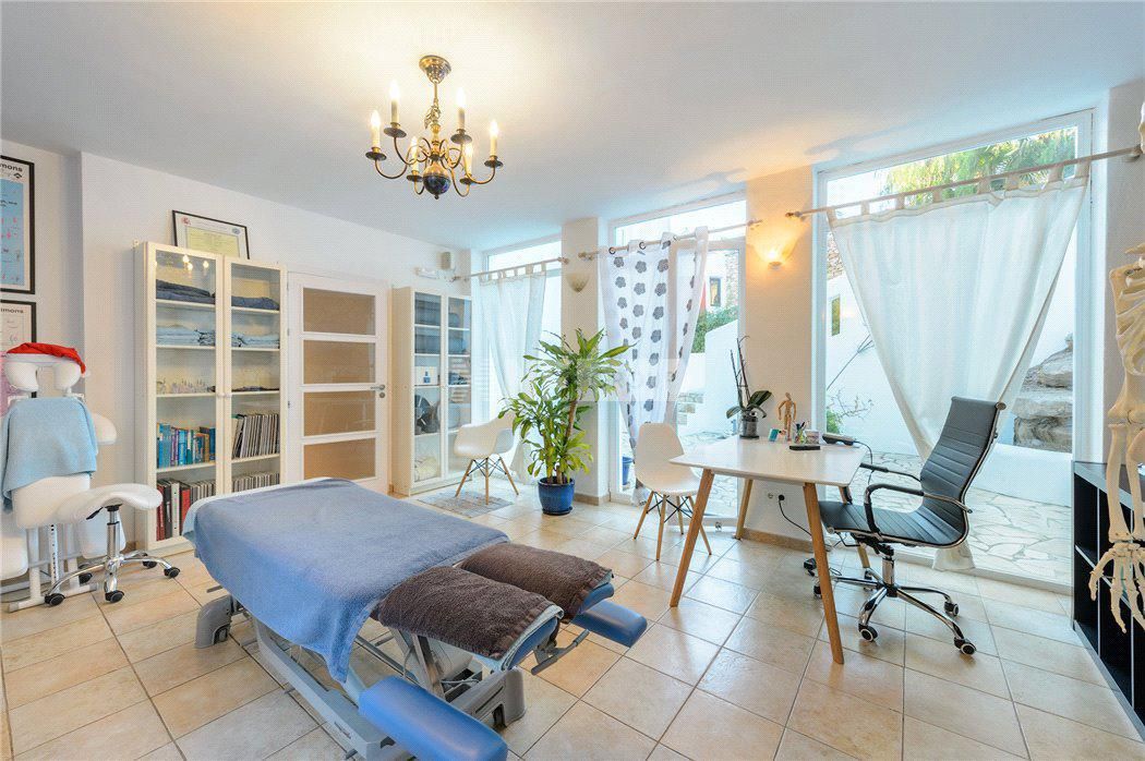 Вилла на Ивисе, Испания, 325 м² - фото 9