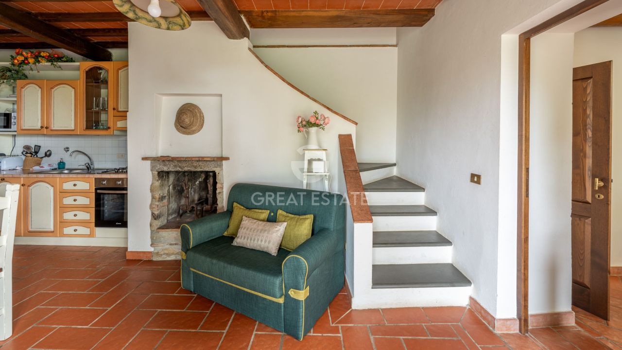 Дом в Реджелло, Италия, 298.65 м² - фото 12