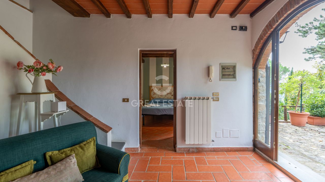 Дом в Реджелло, Италия, 298.65 м² - фото 13