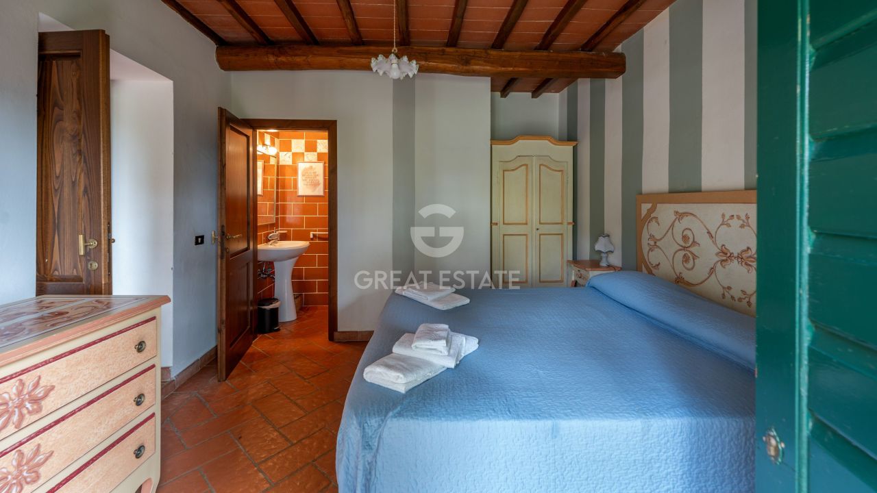 Дом в Реджелло, Италия, 298.65 м² - фото 16