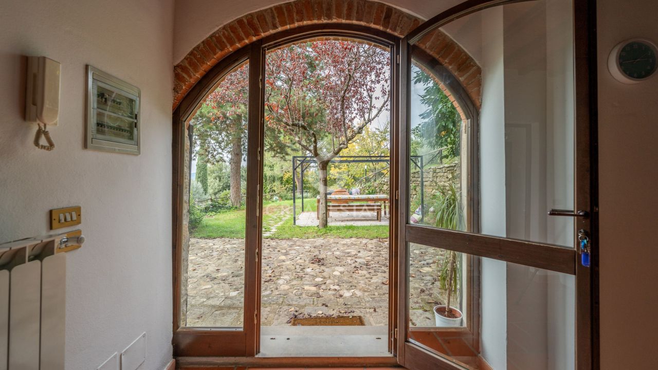 Дом в Реджелло, Италия, 298.65 м² - фото 18