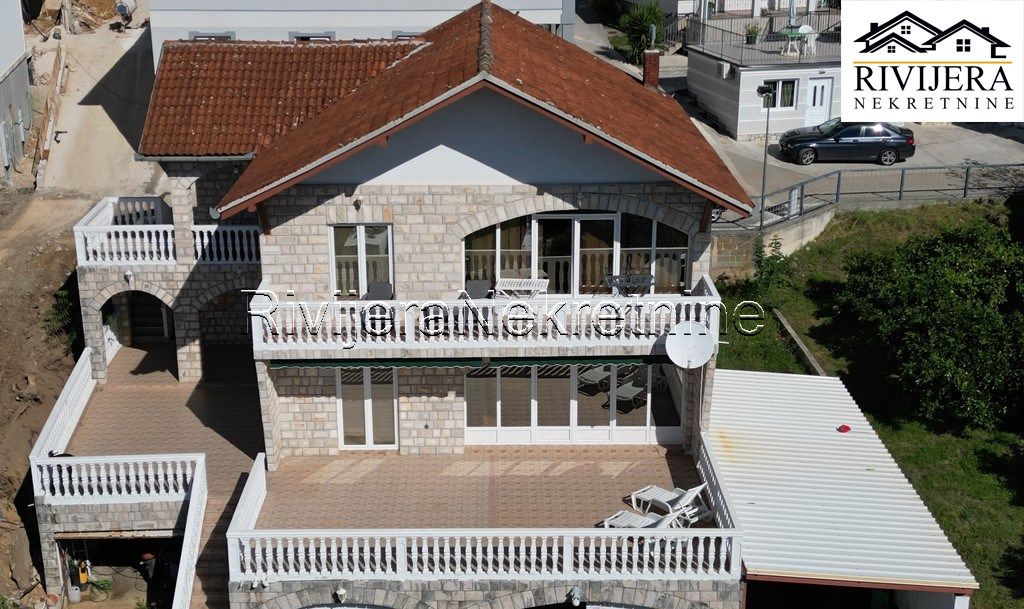 Дом в Херцег-Нови, Черногория, 280 м² - фото 5