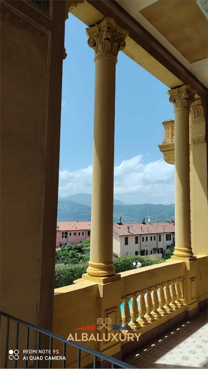 Вилла в Барге, Италия, 1 100 м² - фото 5