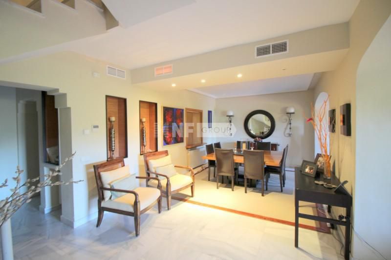 Таунхаус в Марбелье, Испания, 504 м² - фото 2