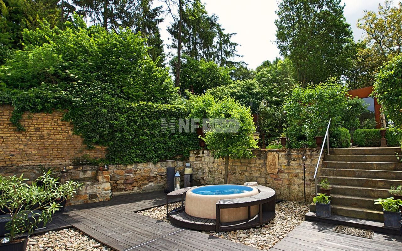 Вилла во Франкфурте-на-Майне, Германия, 439 м² - фото 2