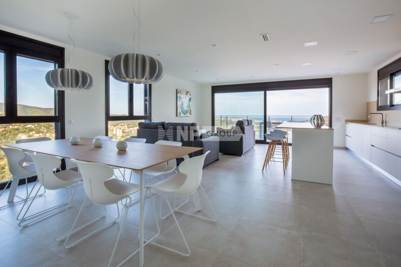 Вилла в Калонже, Испания, 215 м² - фото 2