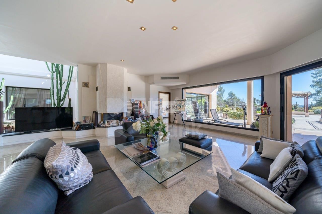 Вилла в Мужене, Франция, 780 м² - фото 5