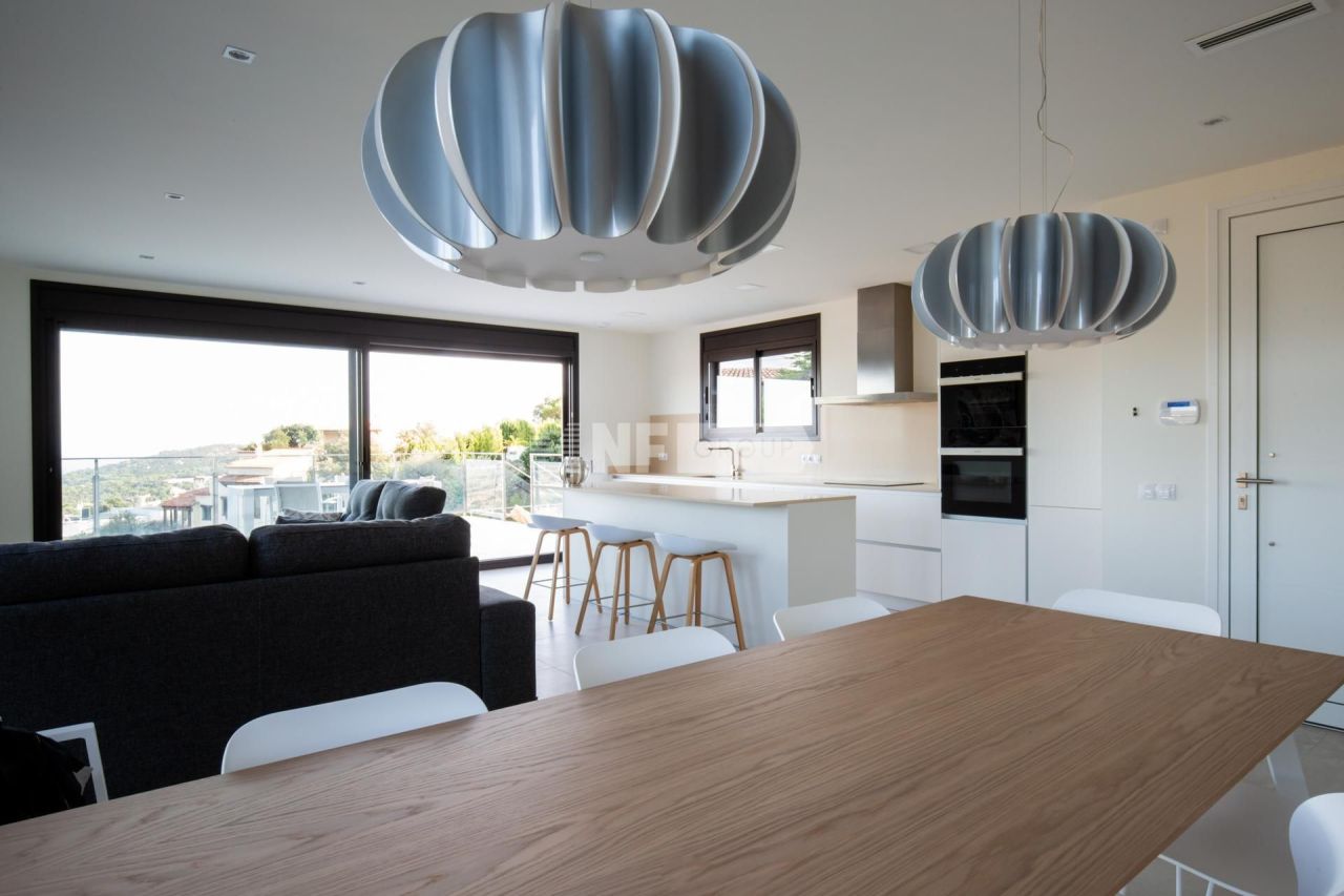 Вилла в Калонже, Испания, 215 м² - фото 6