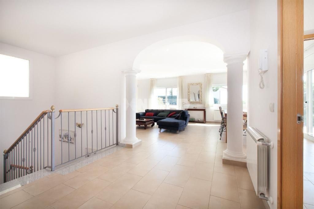 Вилла в Калонже, Испания, 350 м² - фото 7