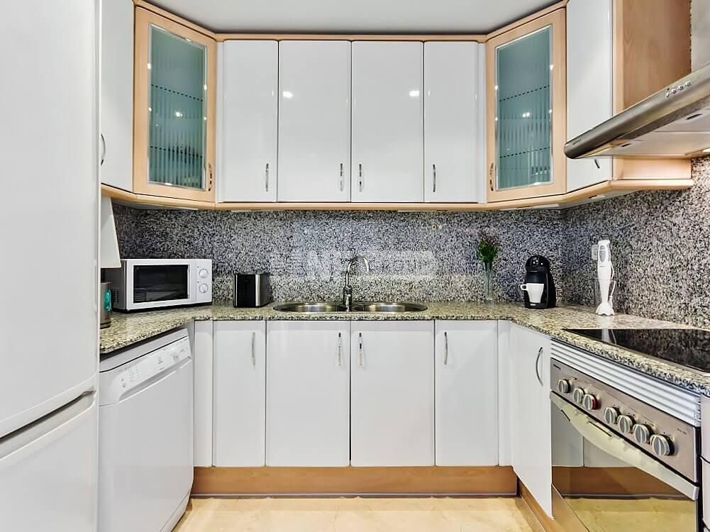 Апартаменты в Барселоне, Испания, 68 м² - фото 7