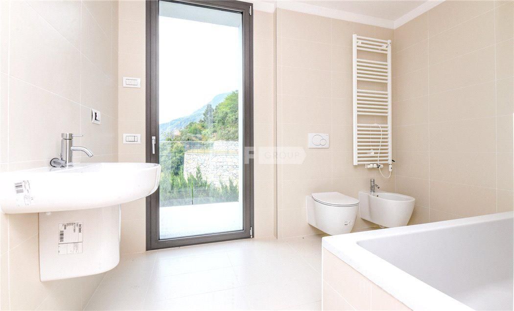 Апартаменты в Комо, Италия, 152 м² - фото 8