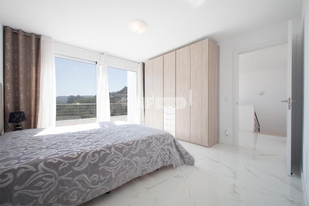 Вилла в Калонже, Испания, 300 м² - фото 9