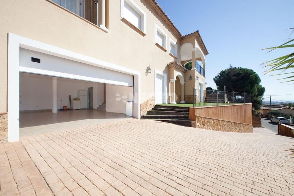 Вилла в Калонже, Испания, 350 м² - фото 14