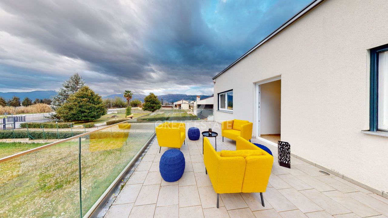 Вилла в Л’Акуиле, Италия, 296.9 м² - фото 2