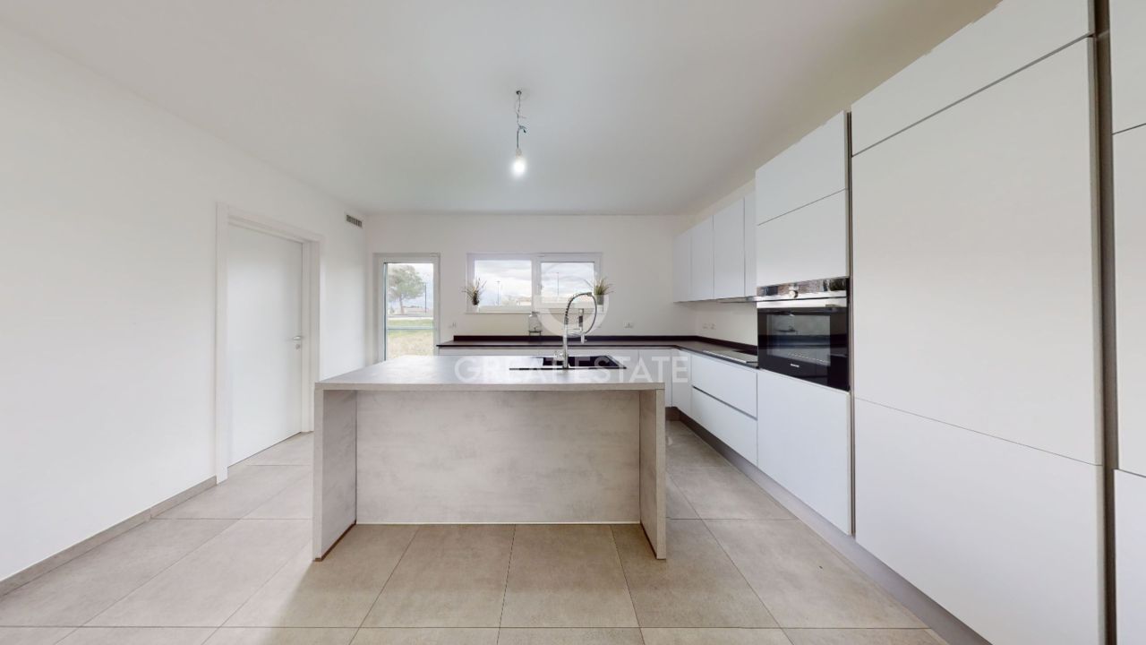 Вилла в Л’Акуиле, Италия, 296.9 м² - фото 5