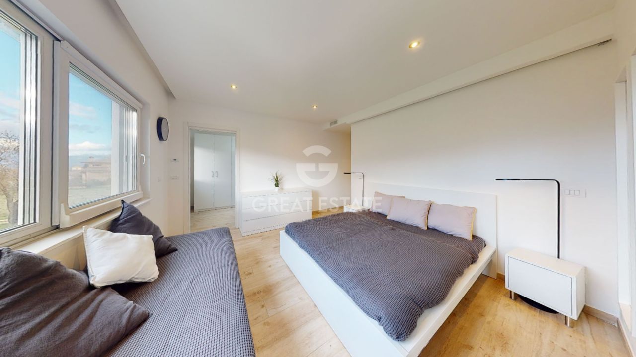 Вилла в Л’Акуиле, Италия, 296.9 м² - фото 10