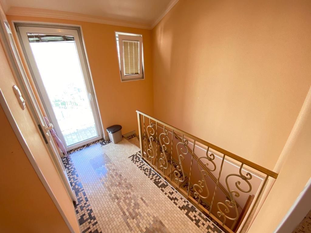 Дом в Тивате, Черногория, 180 м² - фото 3