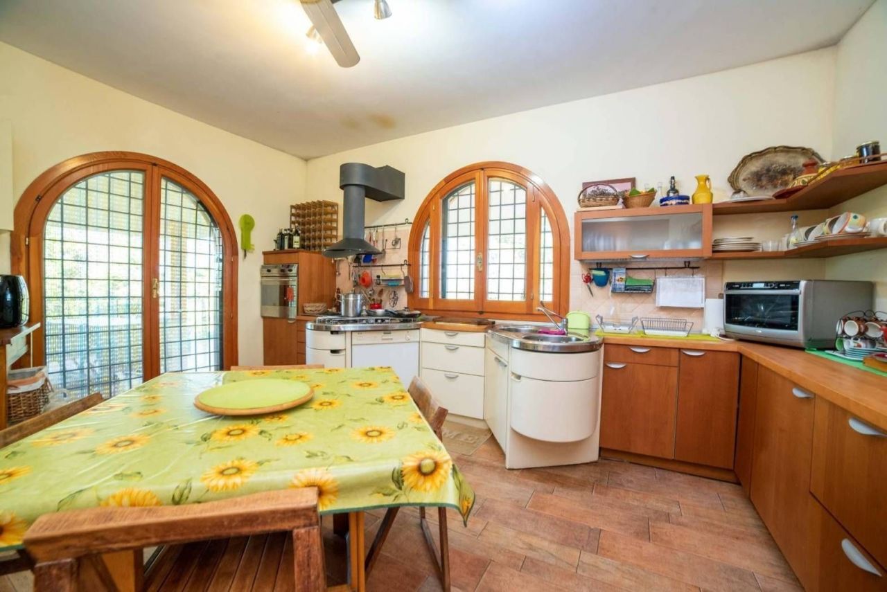 Вилла в Черветери, Италия, 420 м² - фото 7