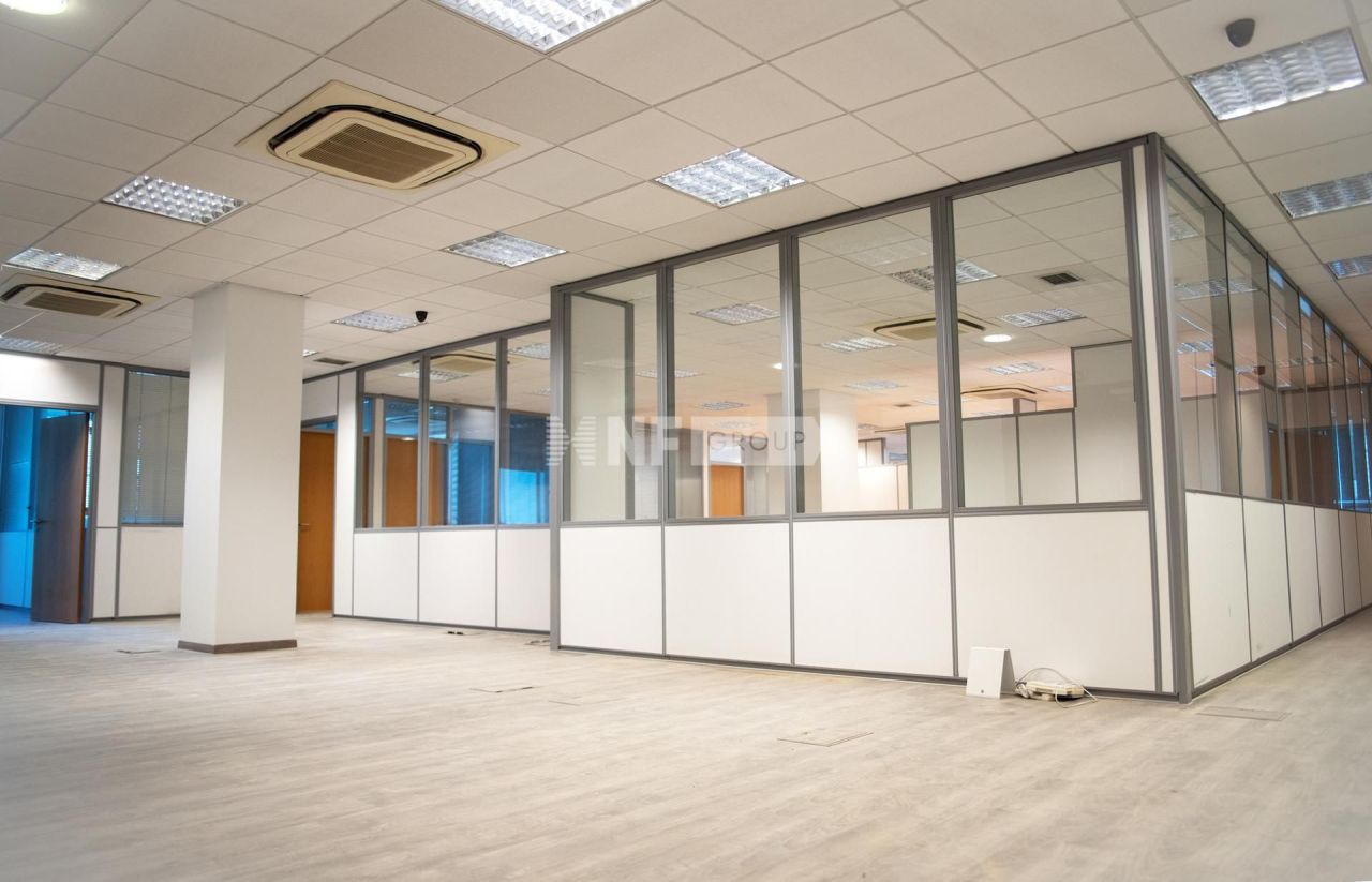 Офис в Лимасоле, Кипр, 809 м² - фото 2