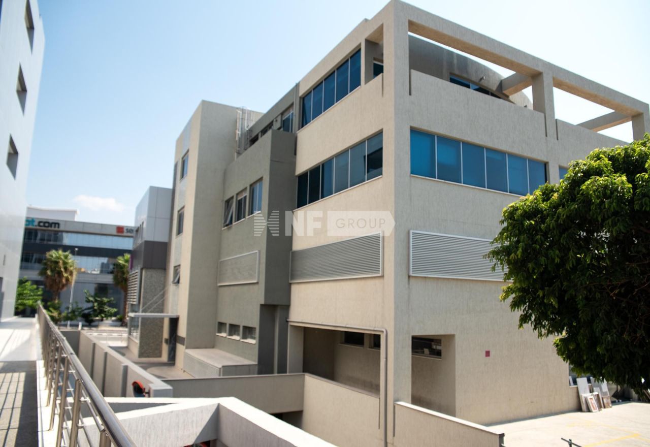 Офис в Лимасоле, Кипр, 809 м² - фото 4