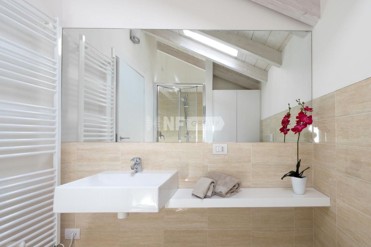 Квартира в Комо, Италия, 231 м² - фото 7