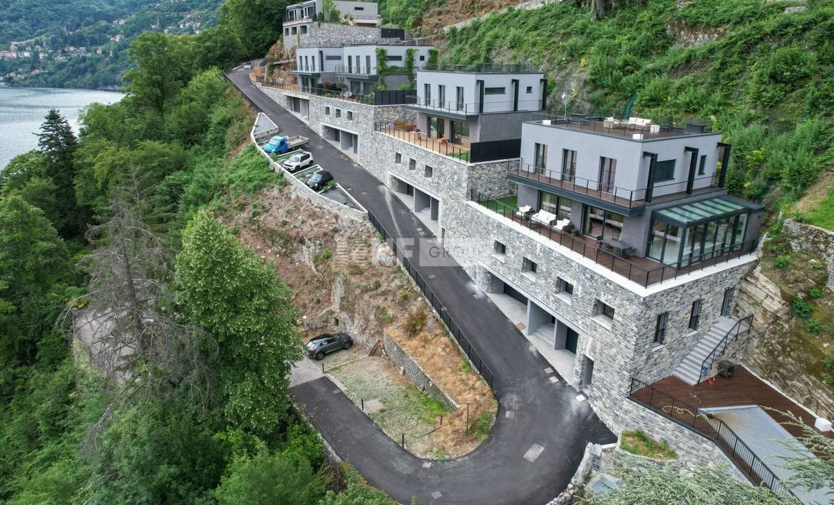 Вилла в Комо, Италия, 560 м² - фото 2