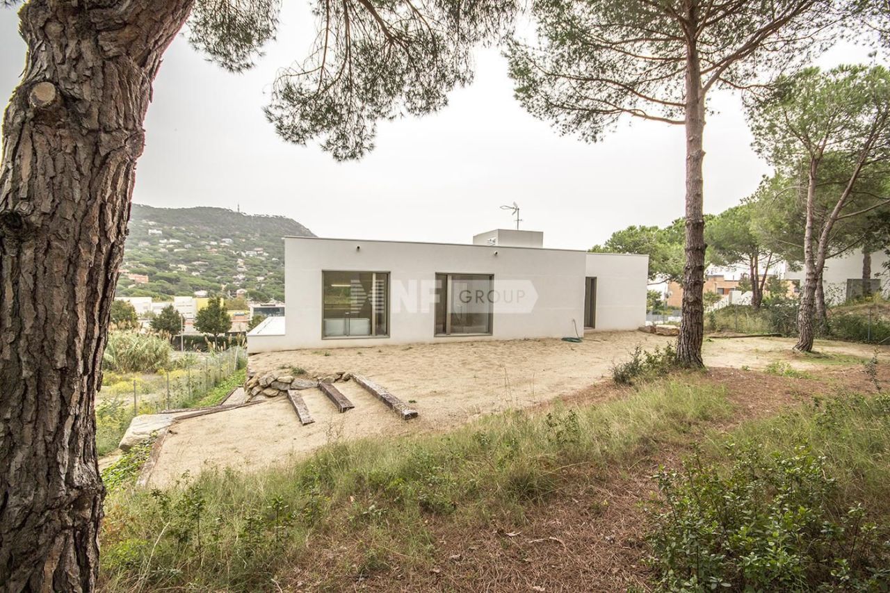 Вилла в Кабрильсе, Испания, 635 м² - фото 6