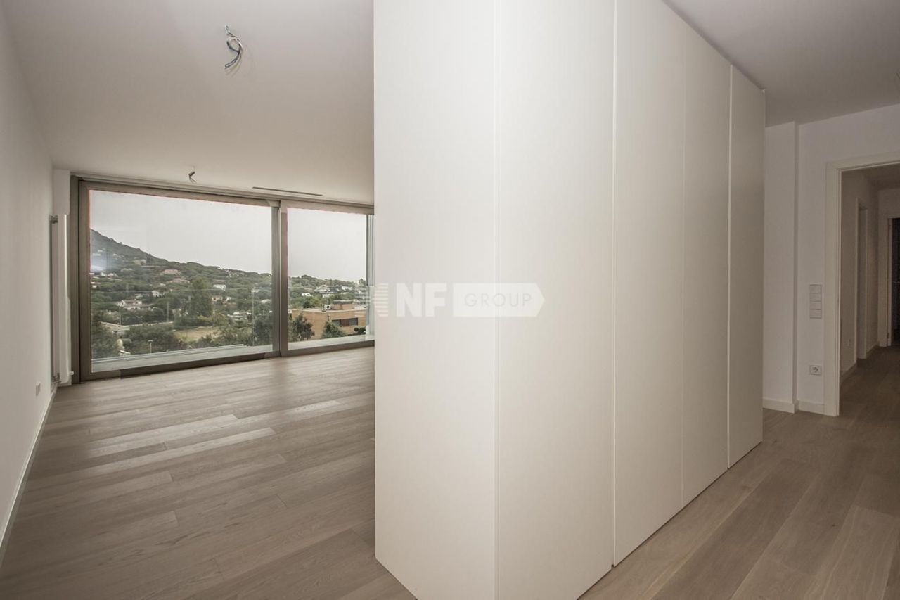 Вилла в Кабрильсе, Испания, 635 м² - фото 17