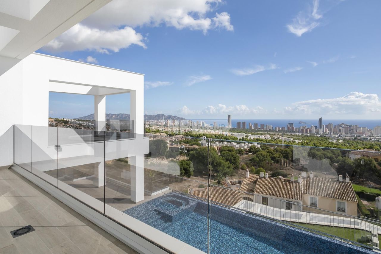 Вилла в Бенидорме, Испания, 429 м² - фото 18