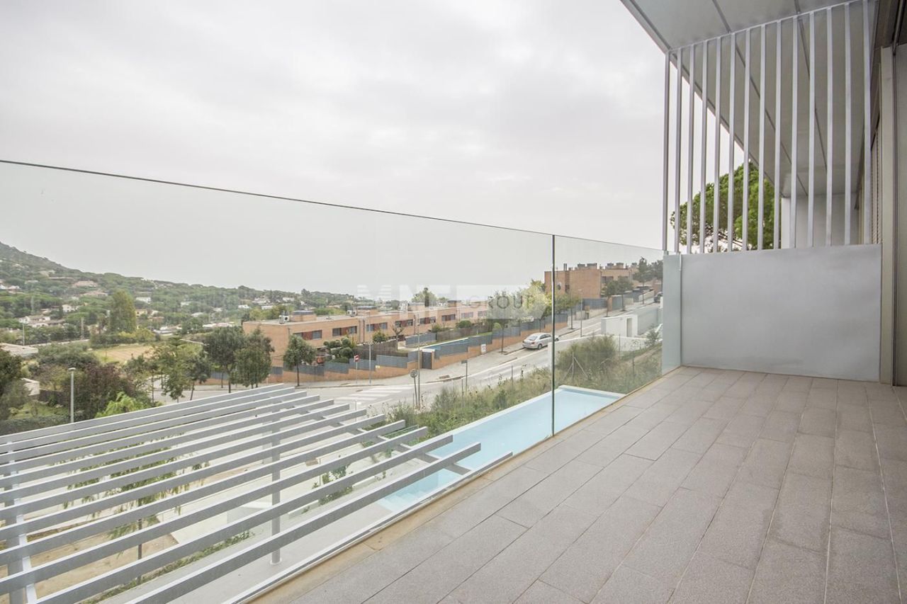 Вилла в Кабрильсе, Испания, 635 м² - фото 18