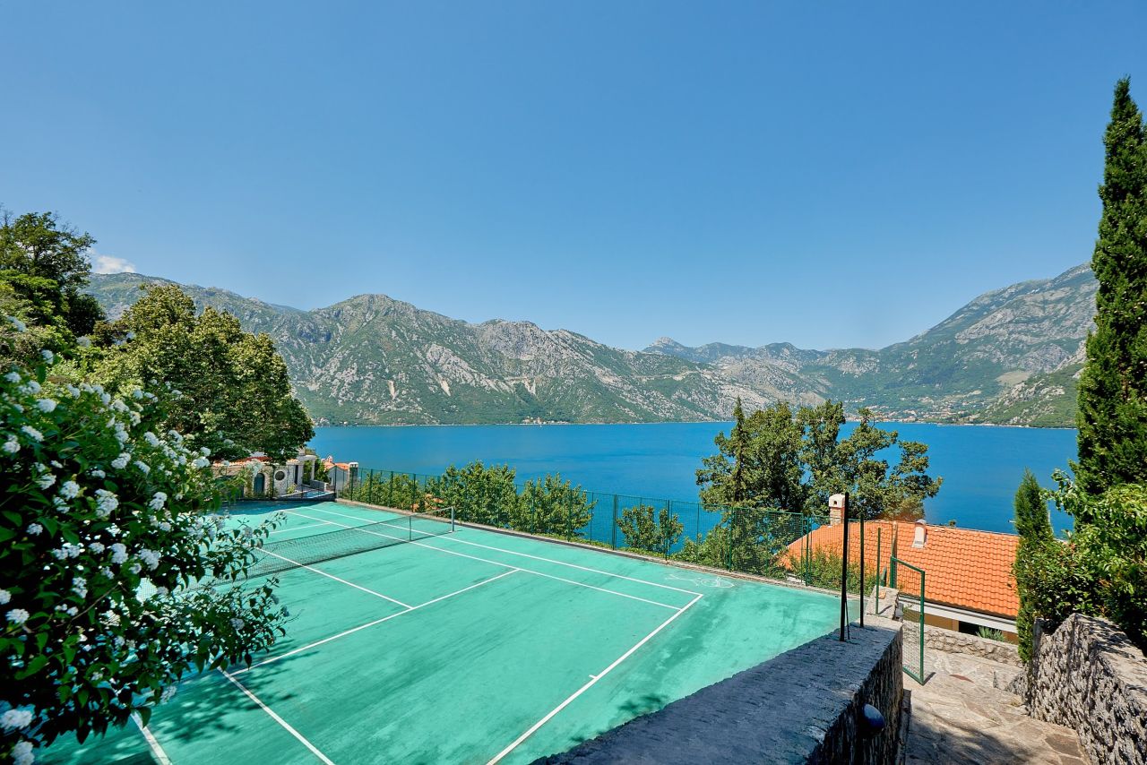 Вилла в Которе, Черногория, 235 м² - фото 4