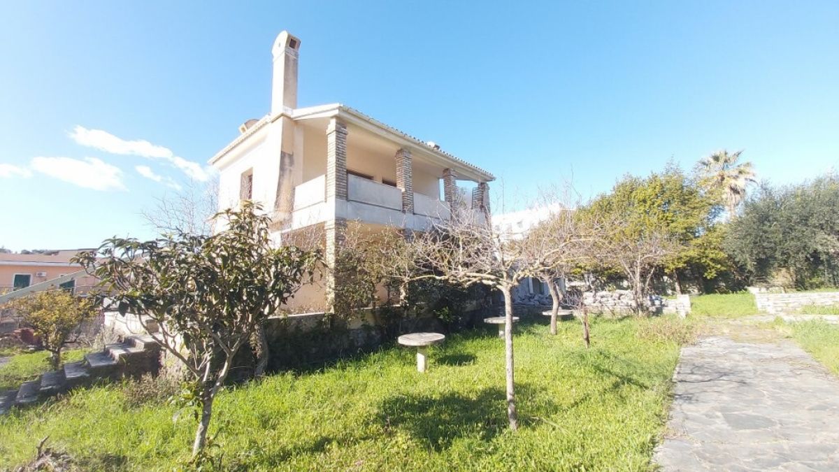 Дом на Ионических островах, Греция, 368 м² - фото 2