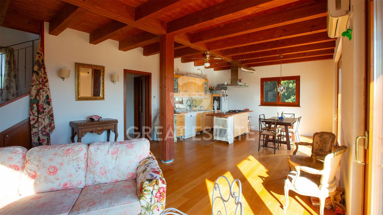 Дом в Кастильоне-дель-Лаго, Италия, 204.15 м² - фото 10