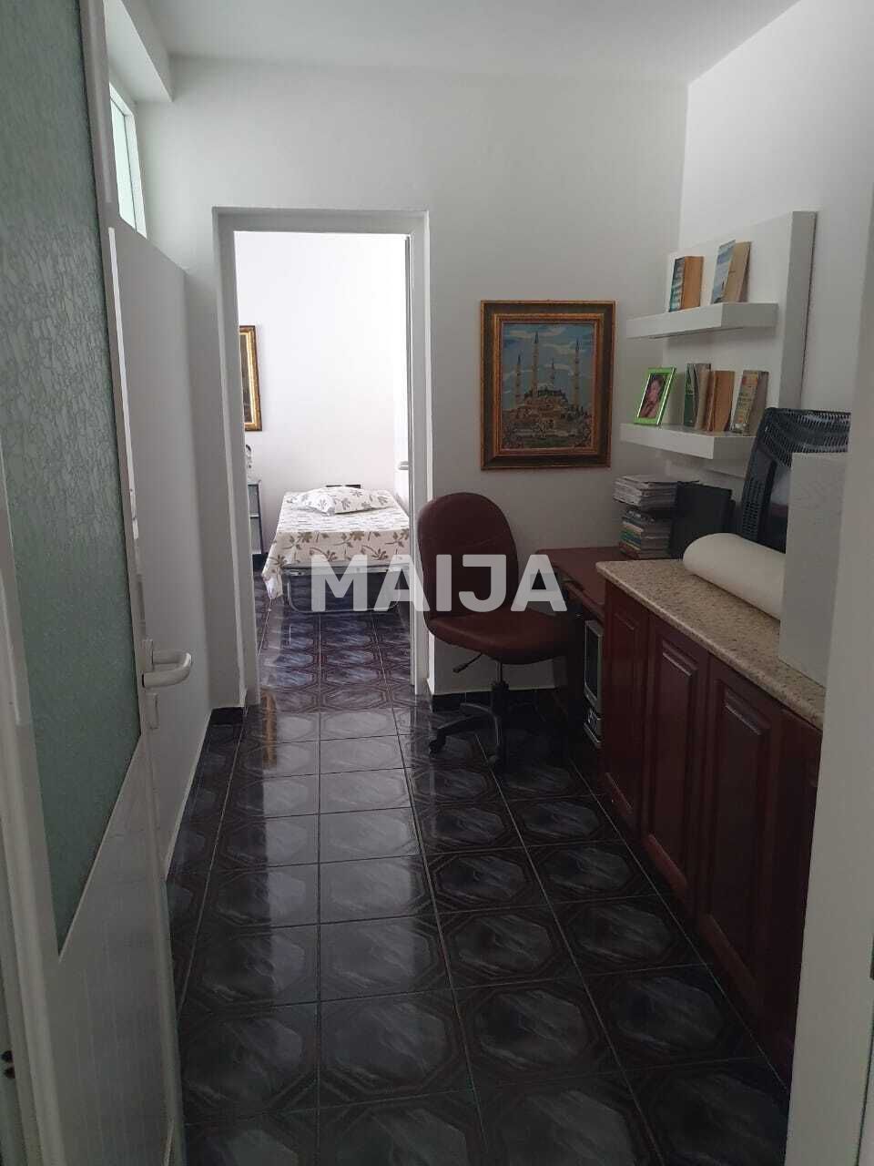 Апартаменты во Влёре, Албания, 110 м² - фото 4