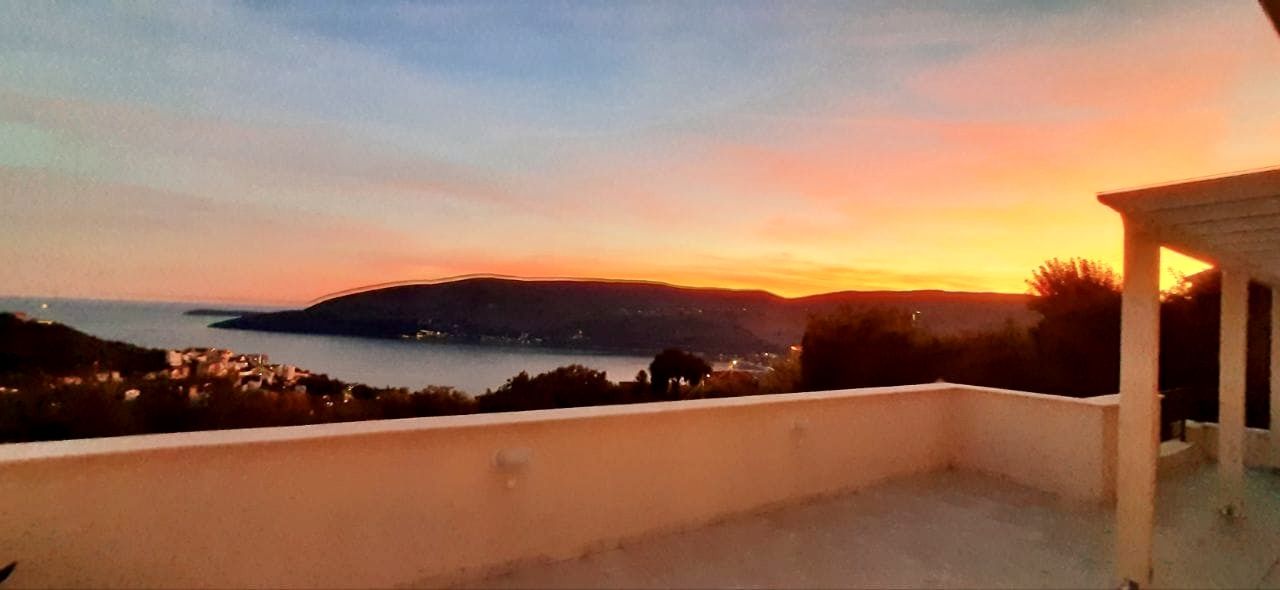 Квартира в Херцег-Нови, Черногория, 173 м² - фото 5