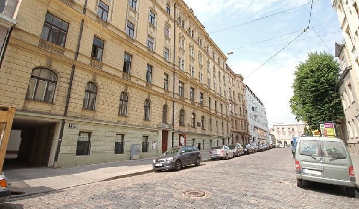 Коммерческая недвижимость в Риге, Латвия, 340 м² - фото 1