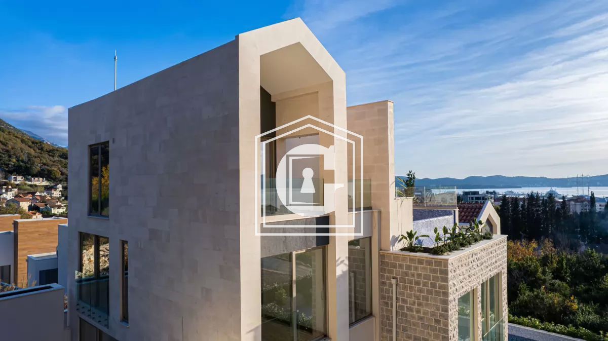 Таунхаус в Тивате, Черногория, 101 м² - фото 4