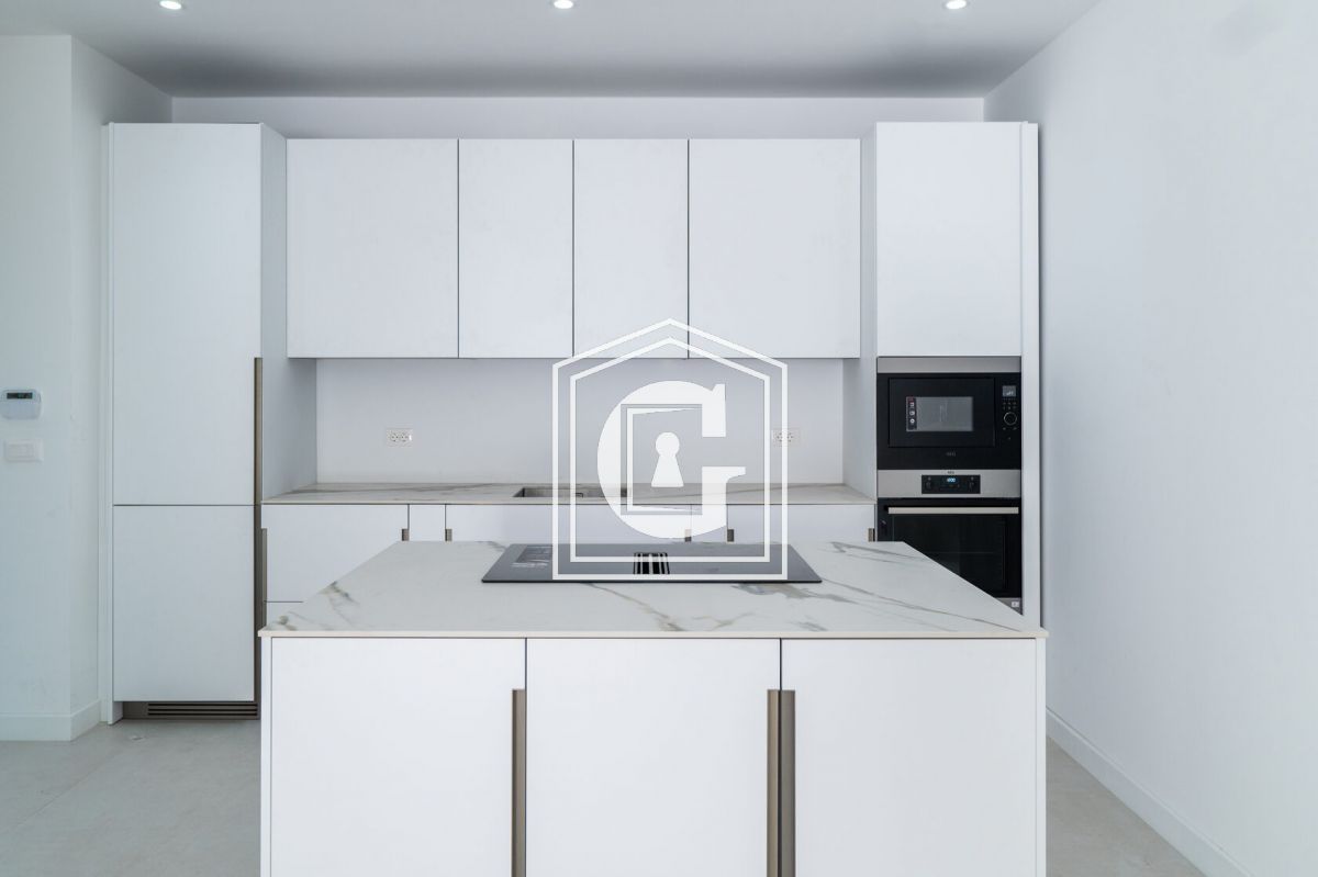 Таунхаус в Тивате, Черногория, 101 м² - фото 13