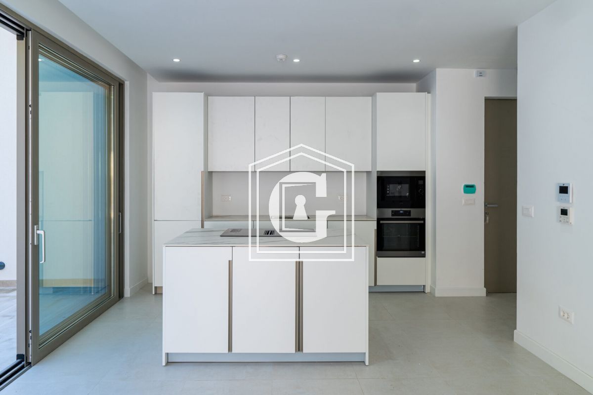 Таунхаус в Тивате, Черногория, 101 м² - фото 14