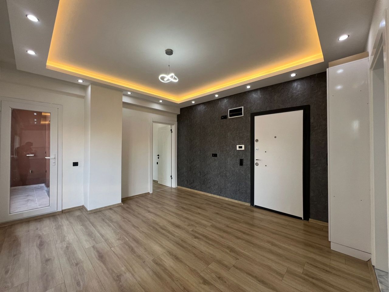 Квартира в Мерсине, Турция, 55 м² - фото 1