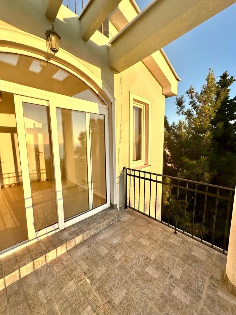 Вилла в Баре, Черногория, 240 м² - фото 12