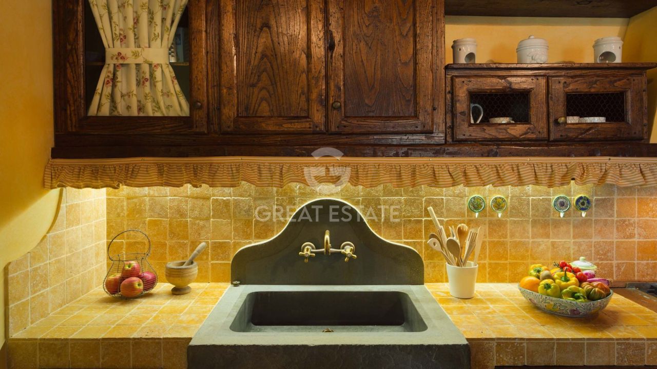 Дом Castelfranco Piandiscò, Италия, 413.8 м² - фото 18