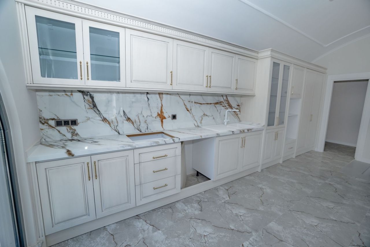 Квартира в Алании, Турция, 209 м² - фото 9