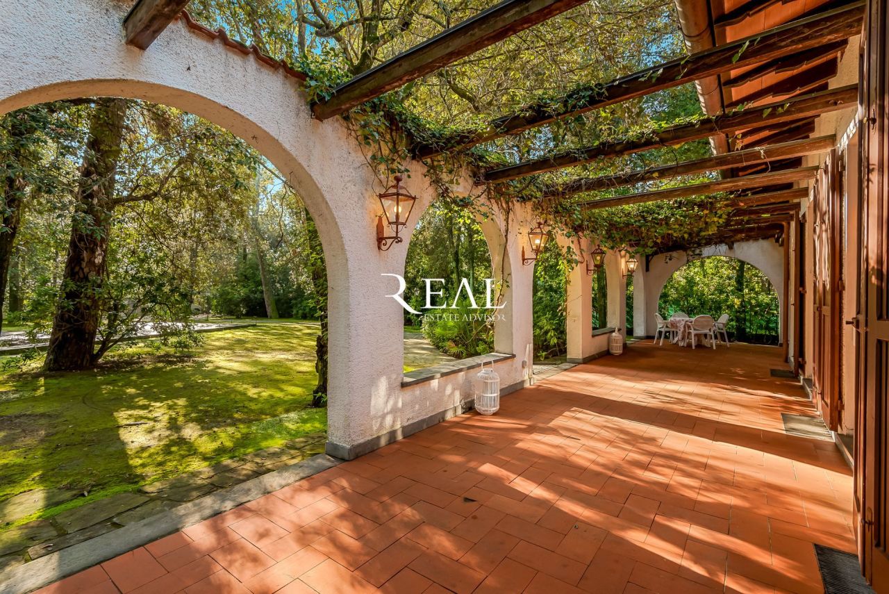 Вилла в Форте деи Марми, Италия, 400 м² - фото 15