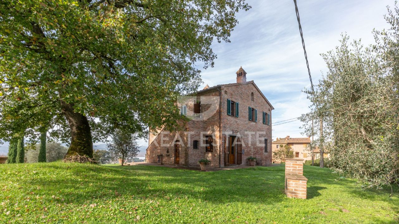 Дом в Кастильоне-дель-Лаго, Италия, 227.9 м² - фото 3