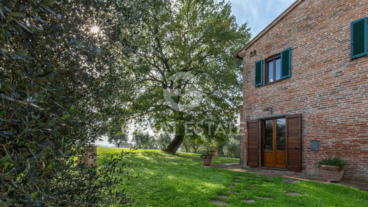 Дом в Кастильоне-дель-Лаго, Италия, 227.9 м² - фото 4