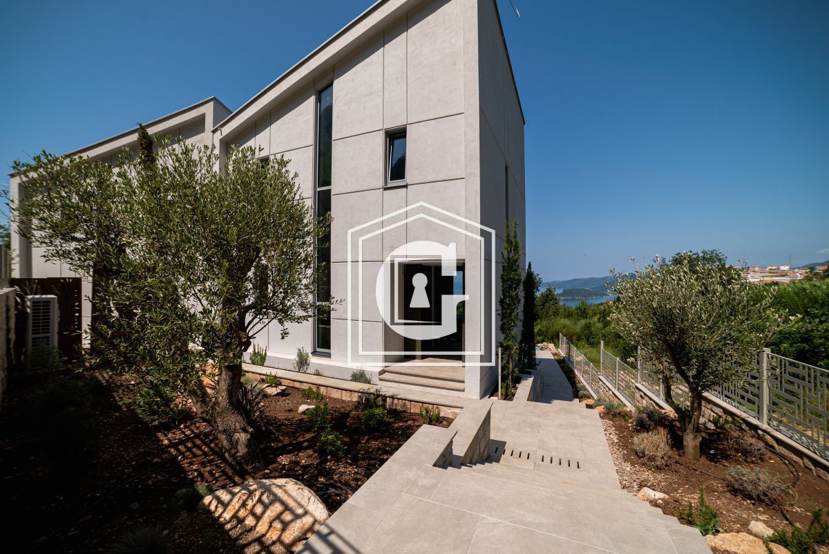 Вилла в Режевичах, Черногория, 230 м² - фото 4