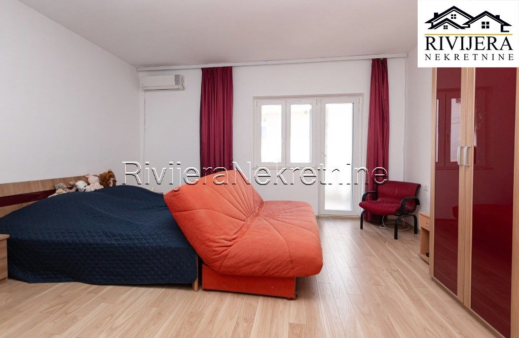 Дом в Херцег-Нови, Черногория, 266 м² - фото 9